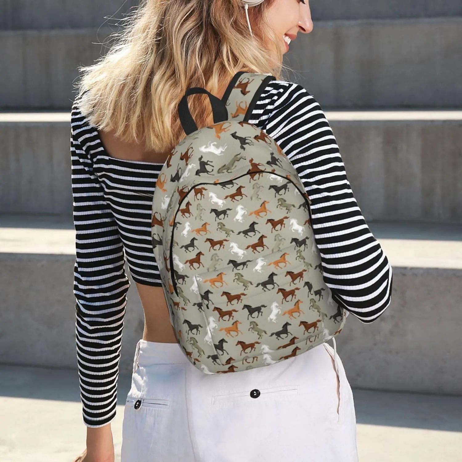 Canvas Casual Backpack Laptop Bag Suitable for Travel Office Outdoor Sports Men and Women Chicken