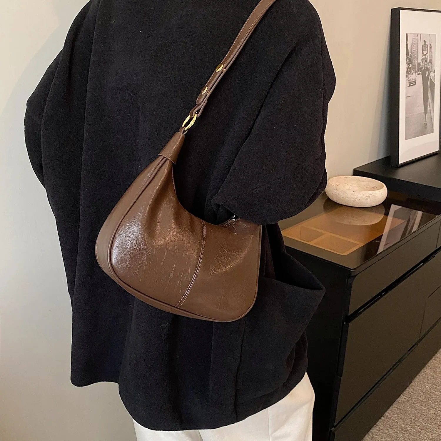 JYG Small Hobo Bags for Women Retro Crescent Shoulder Purse Fall Soft Crossbody Handbag 2025