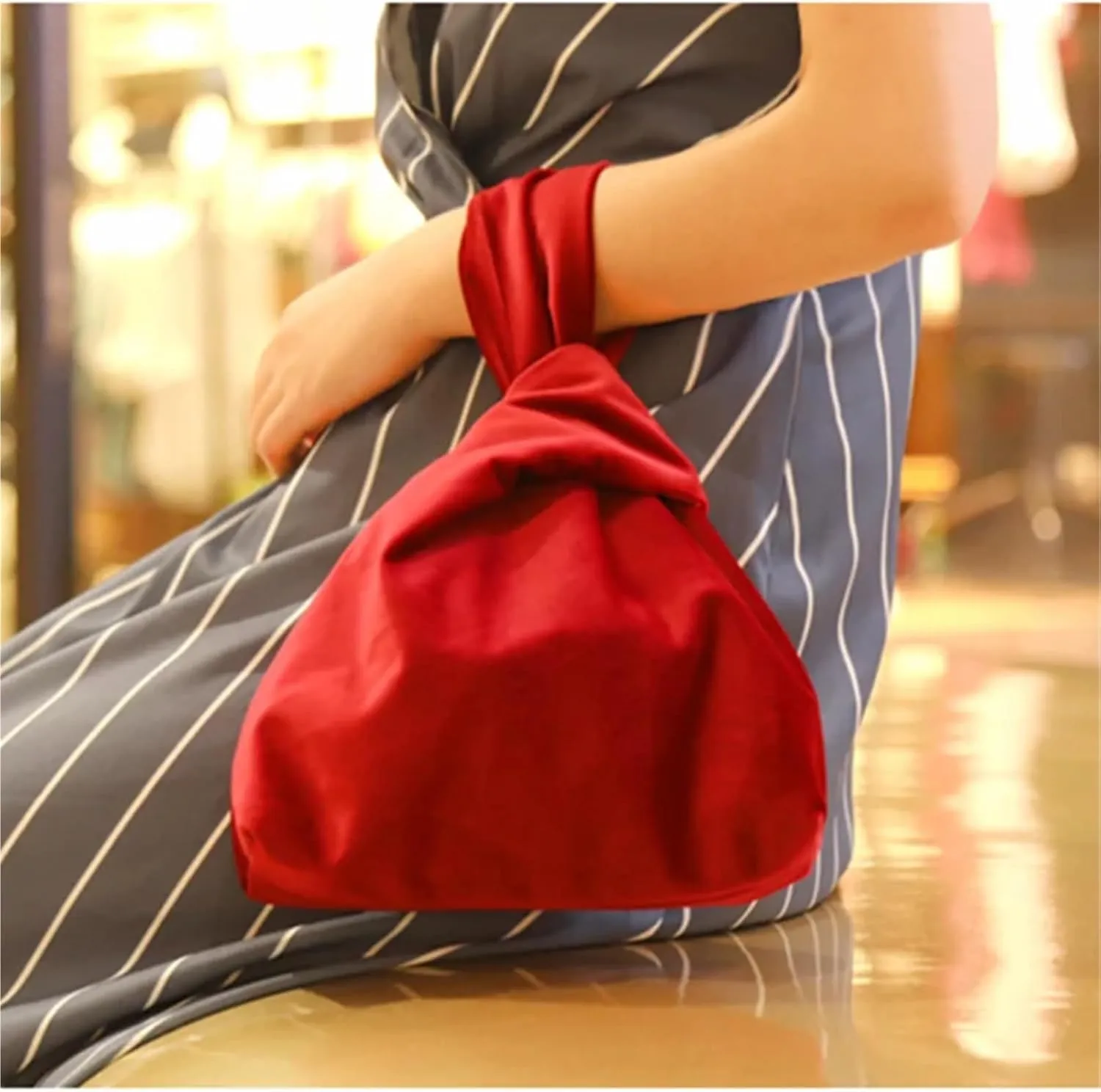 Knot Wrist Bag Women Handbag Totes Silk Satin Vintage Handbag All Match Tote Luxury Bags Travel Bags