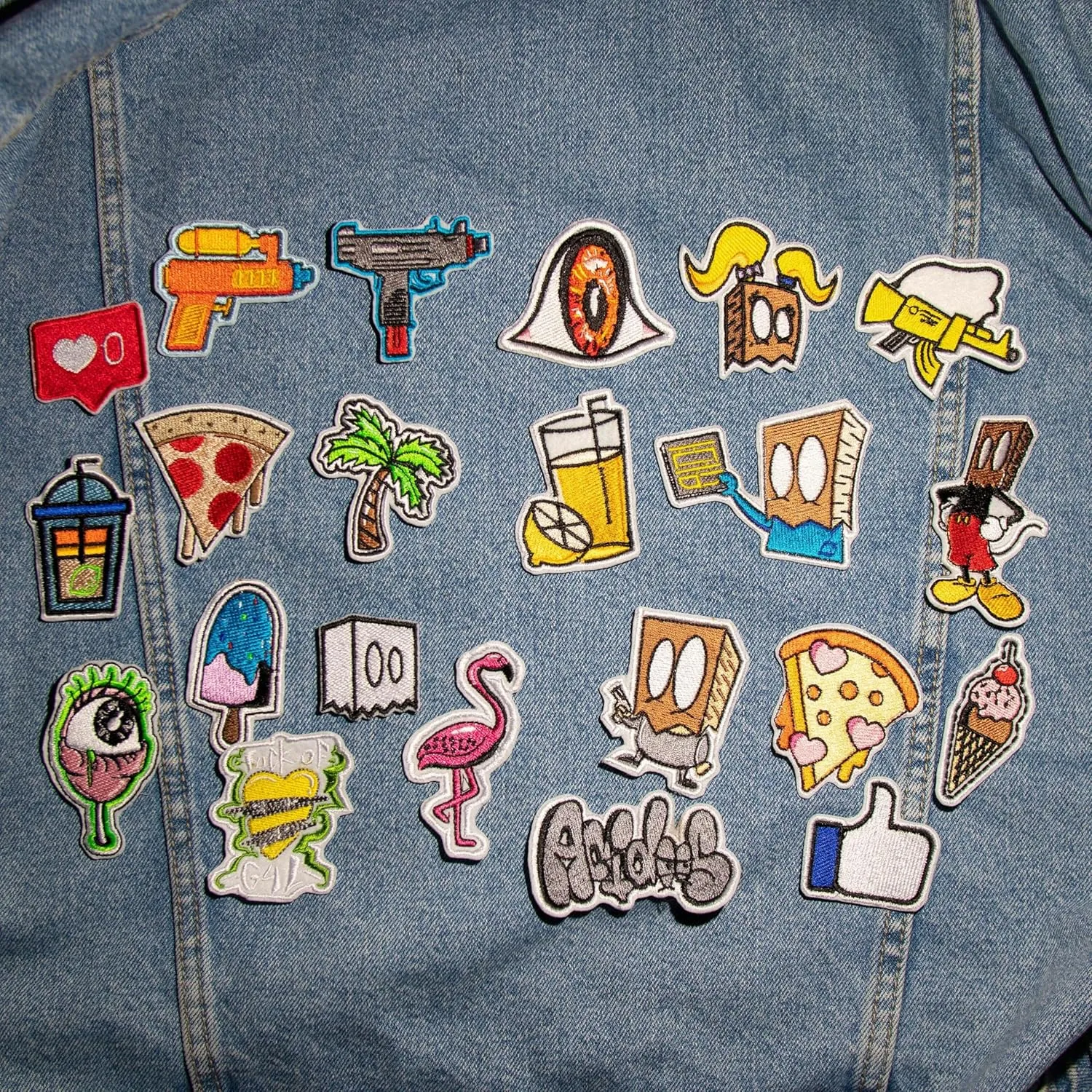 Premium Quality Bag of Expressions: Carry a Playful Face Everywhere with Our Face-in-a-Bag Patch