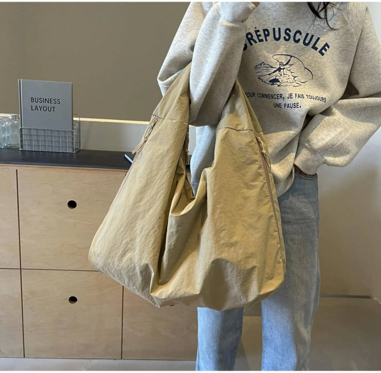 Slouchy Tote Bag 2025 Nylon Solid Pleated Handbag Men Women Large Shoulder Travel Gym Commute Hobo Weekend Vacation
