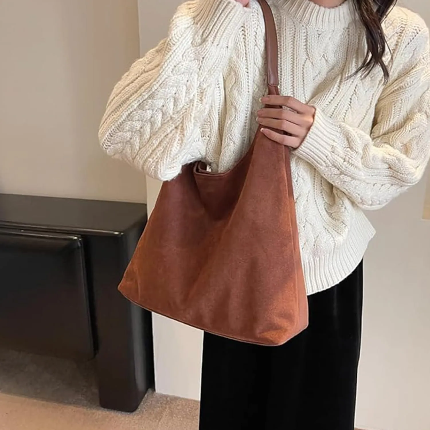 Suede Bucket Bag 2024 - Crossbody Hobo Shoulder Tote Handbag for Women Large Slouchy Purse Suede Handbags Collection
