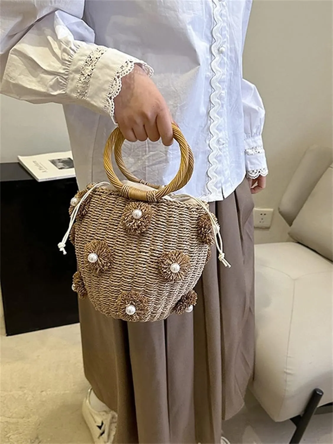 Summer Straw Bag for Women Pearl Flower Bucket Tote Bag Diamond Handbag Hand Woven Rattan Shell Purse Drawstring