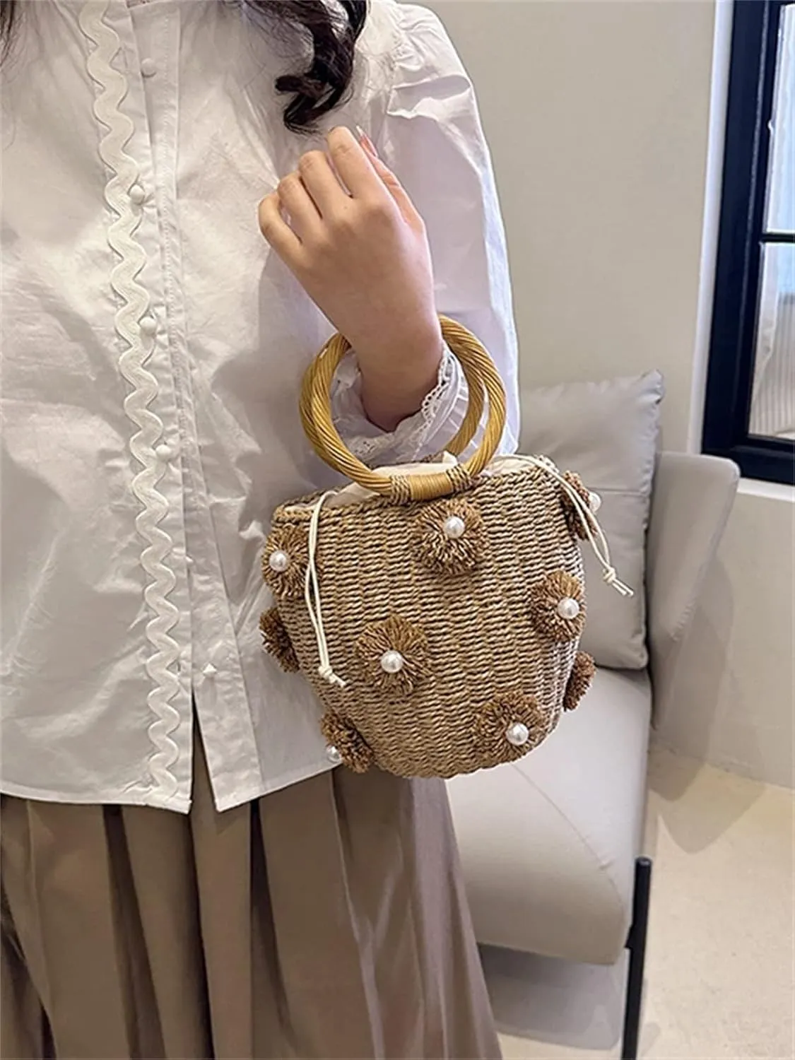 Summer Straw Bag for Women Pearl Flower Bucket Tote Bag Diamond Handbag Hand Woven Rattan Shell Purse Drawstring