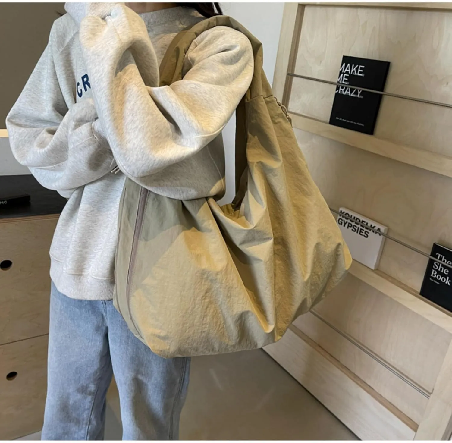 Women Solid Color Draped Tote Bag Large Capacity Nylon Shoulder Purse Versatile Slouchy Hobo Bag Travel Sport