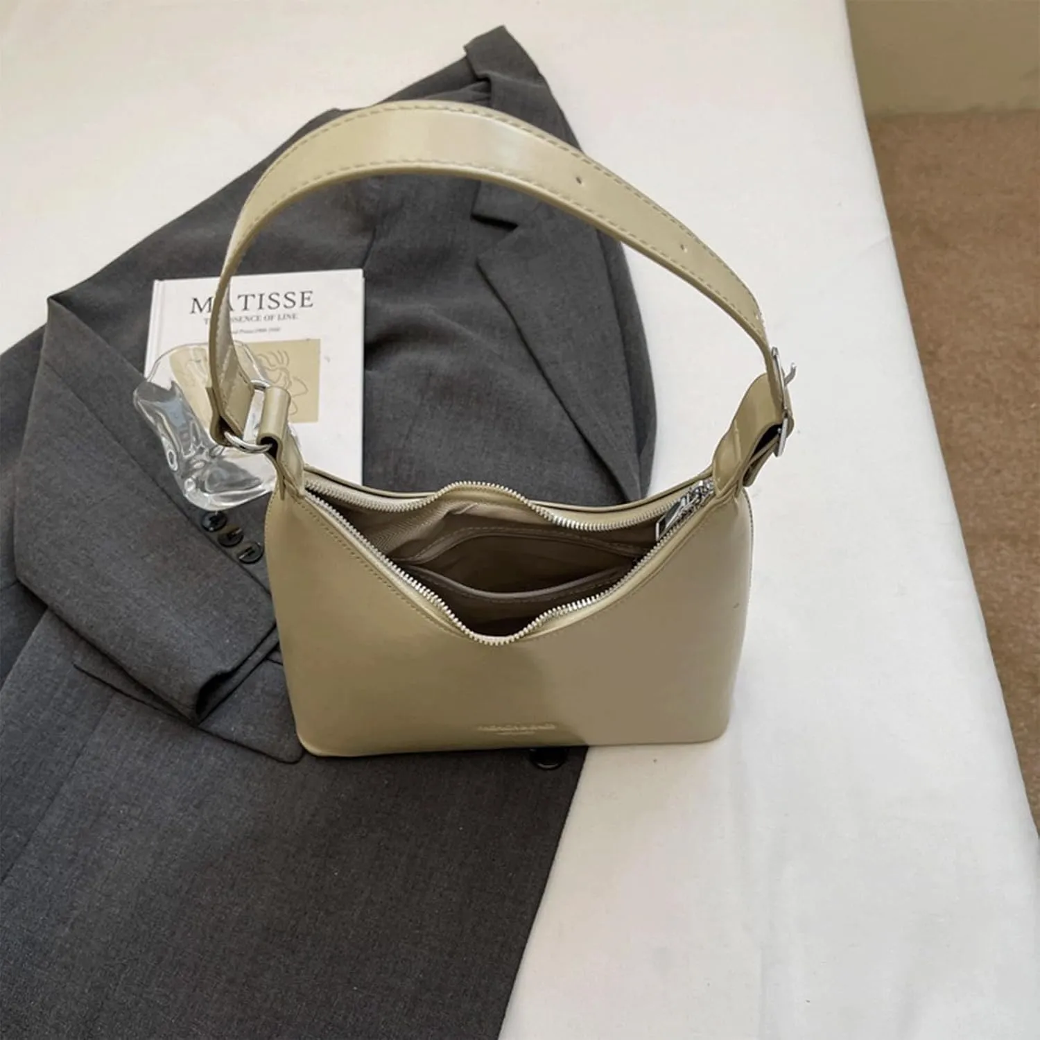 Y2k Purse Cute Curved Hobo Shoulder Bag 2000s Vintage Crescent Handbag Going Out Street Girly Trending Purses Women 2025