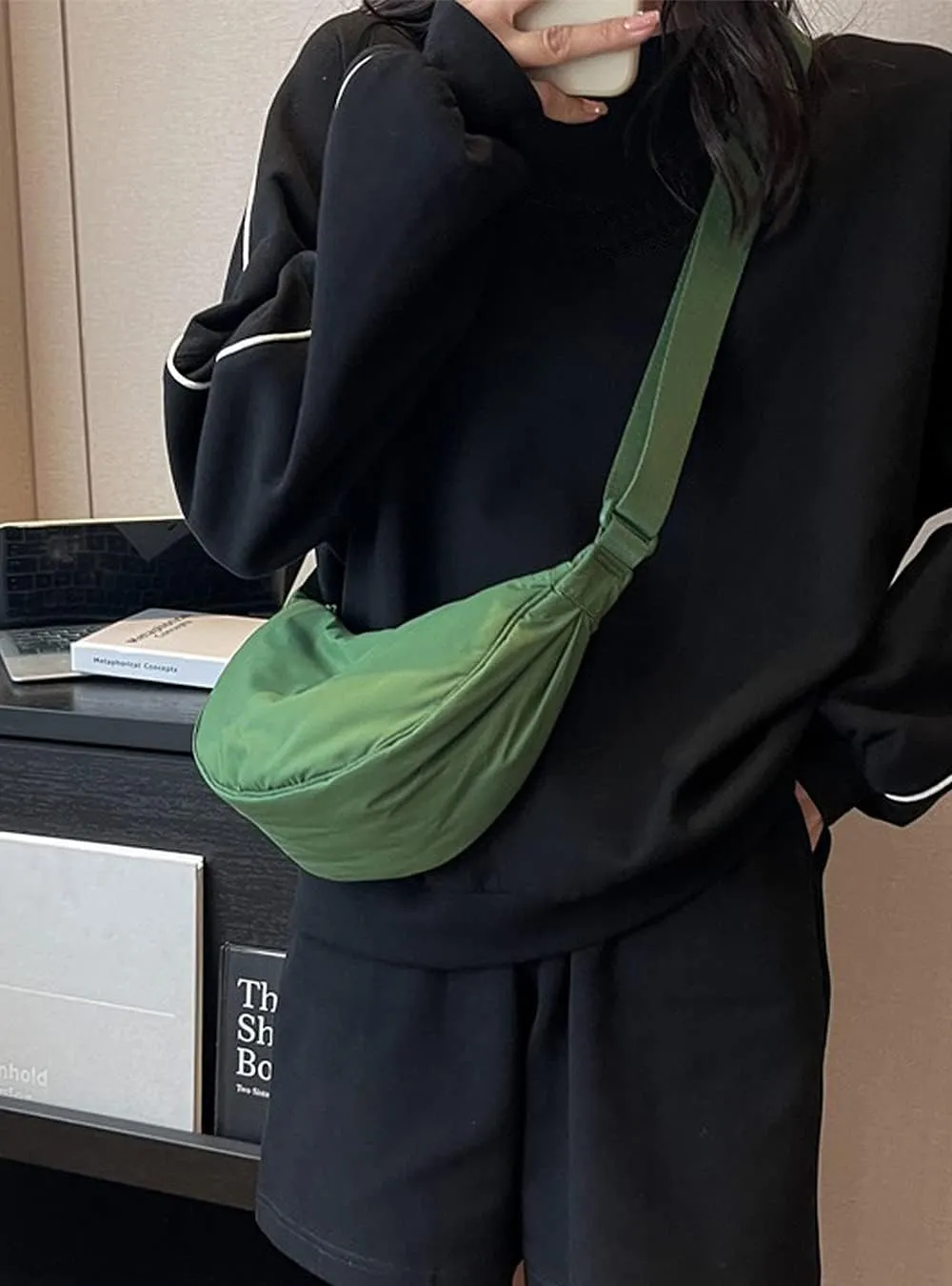 YIKOEE Crescent Bag for Women Men Small Sling Crossbody Bag with Half Moon Shape